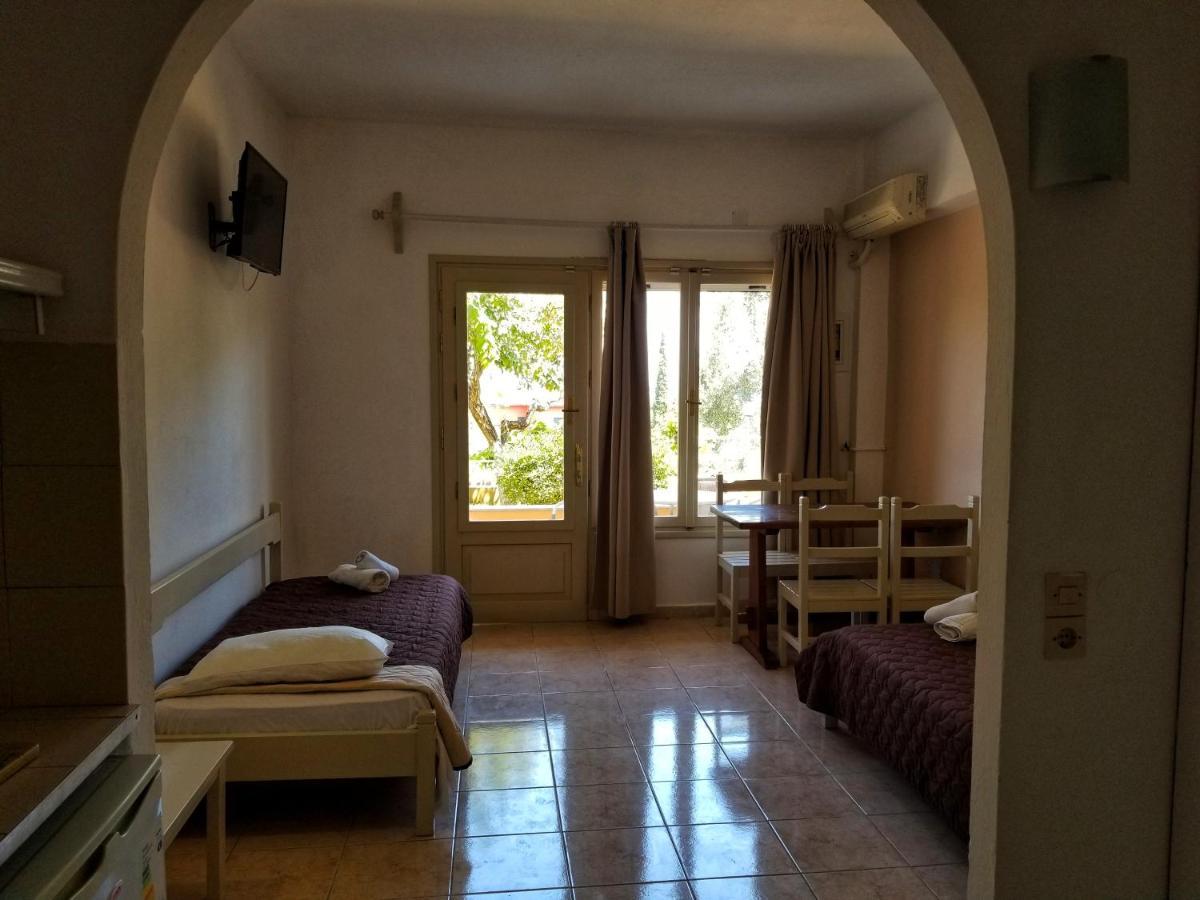 Mirabello Hotel Apartments 다시아 외부 사진